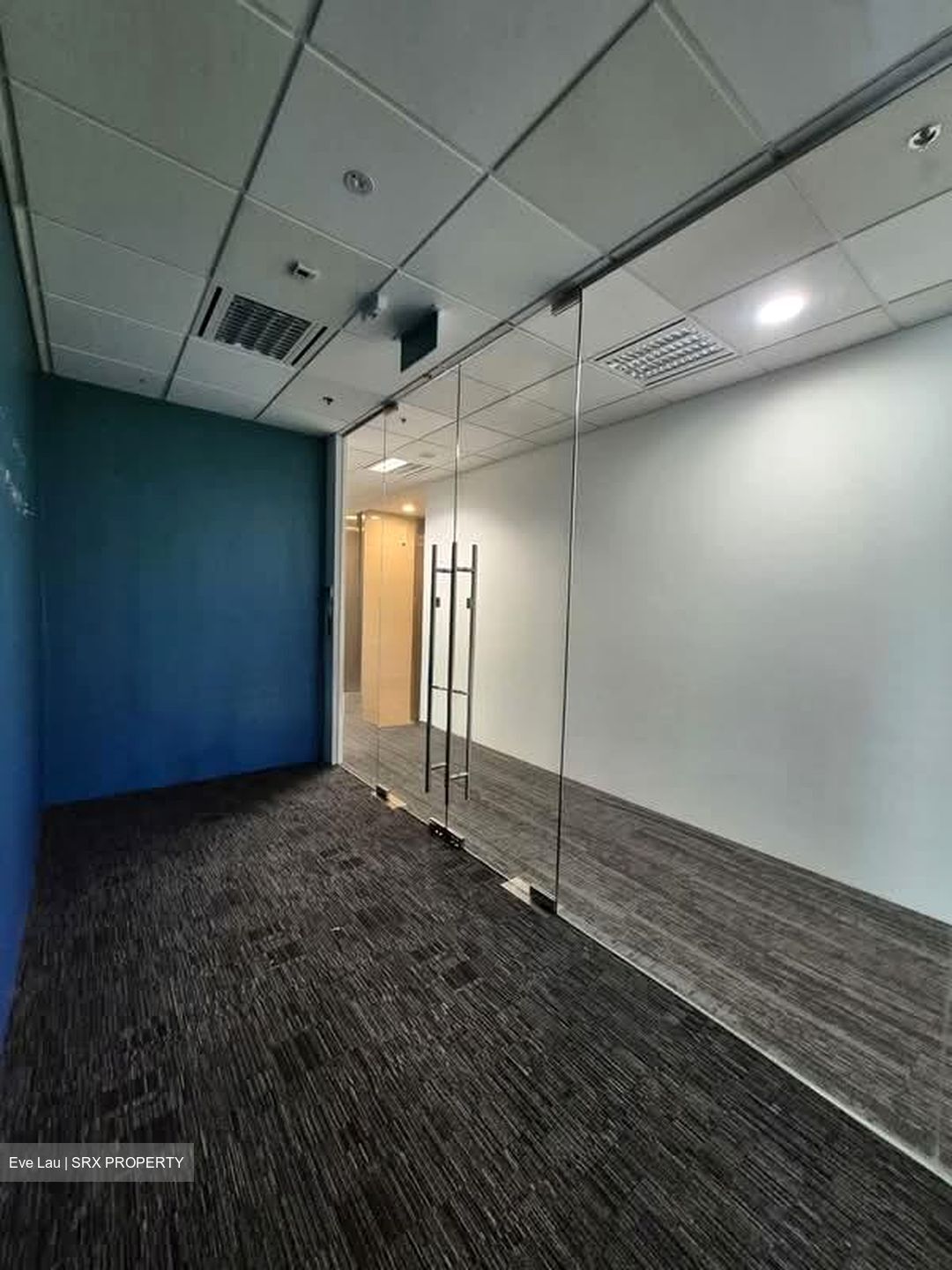 Ocean Financial Centre (D1), Office #582272311